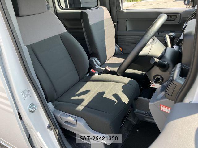 Honda N-VAN 2025-12 8101026-10