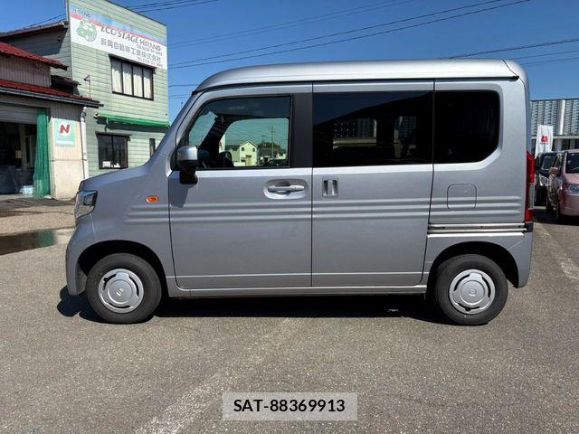 Honda N-VAN 2024-02 8367938-2