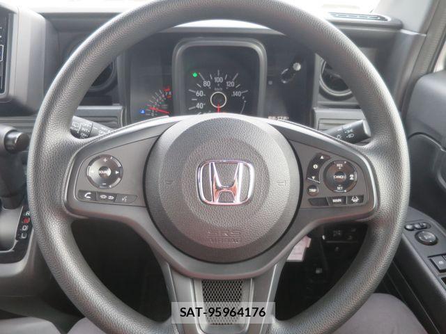Honda N-VAN 2020-03 8526432-11