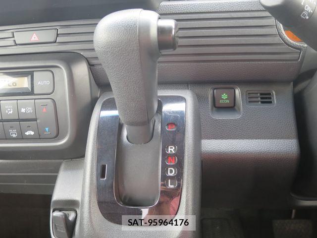 Honda N-VAN 2020-03 8526432-15