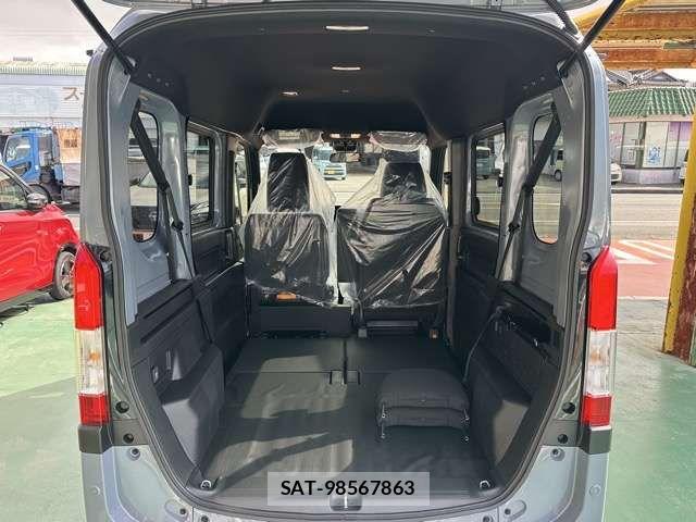 Honda N-VAN 2026-07 8563078-11