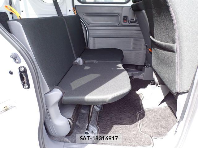 Honda N-VAN 2024-01 8871770-13