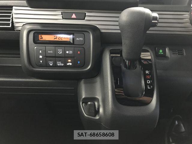 Honda N-VAN 2025-05 8881393-14