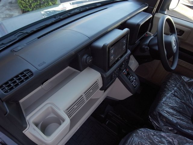 Honda N-VAN 2024-12 1207932-17