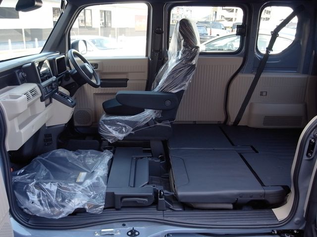Honda N-VAN 2024-12 1207932-3