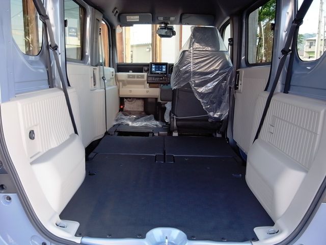 Honda N-VAN 2024-12 1207932-4