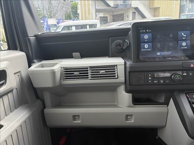 Honda N-VAN 2024-12 1303569-13