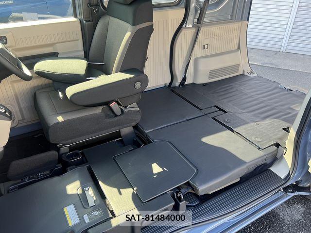 Honda N-VAN e: 2025-01 4975071-16