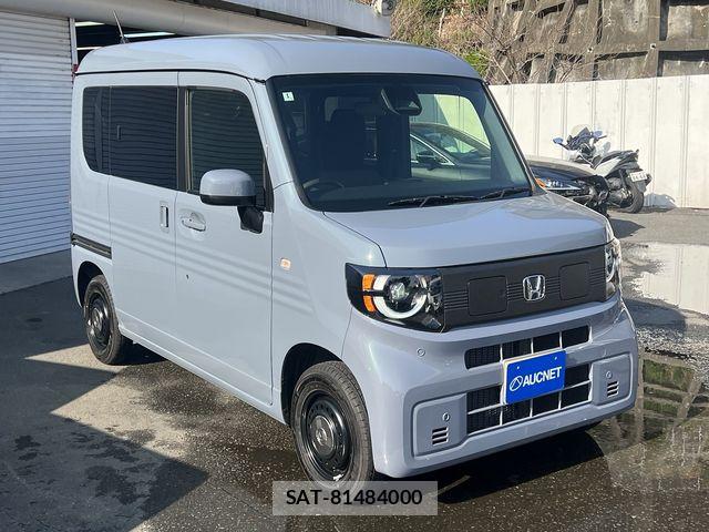 Honda N-VAN e: 2025-01 4975071-2