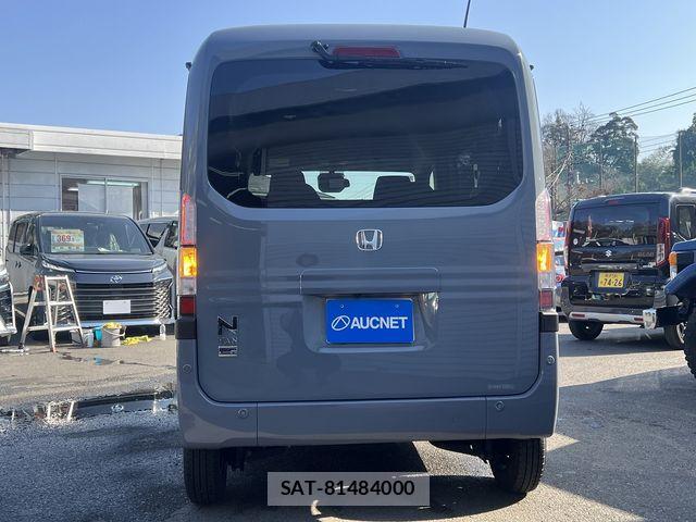 Honda N-VAN e: 2025-01 4975071-4