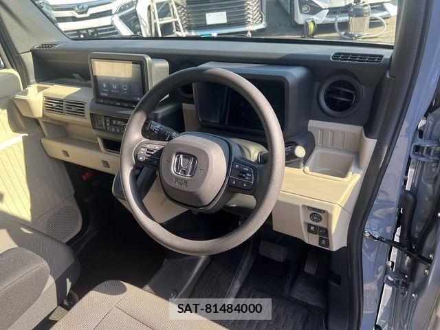 Honda N-VAN e: 2025-01 4975071-7