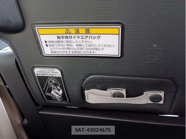 Honda N-VAN e: 2025-01 5874799-8