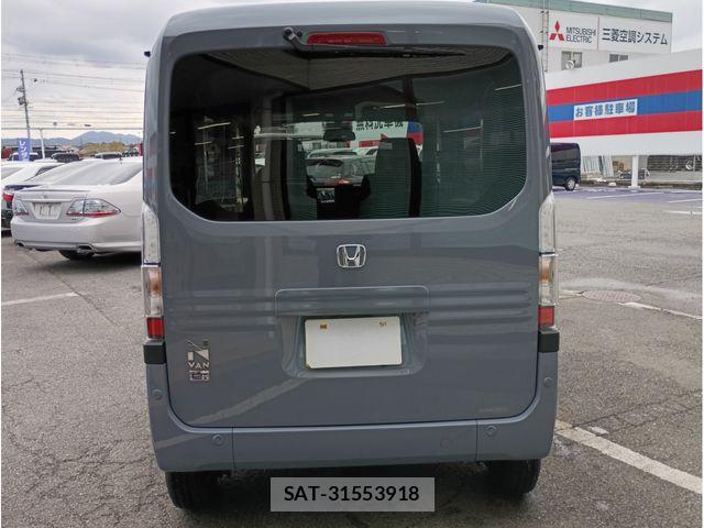 Honda N-VAN e: 2024-10 6791404-5