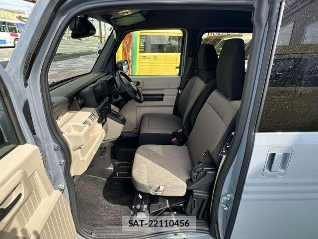Honda N-VAN e: 2025-02 7060087-4