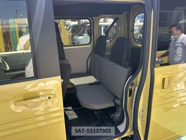 Honda N-VAN e: 2025-02 7218609-5