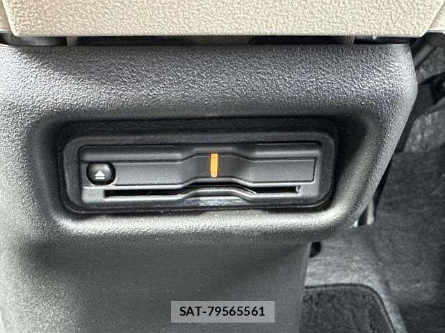 Honda N-VAN e: 2025-05 7456558-15