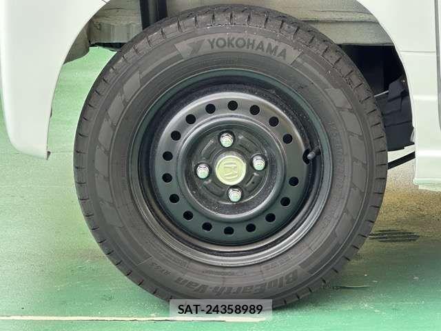 Honda N-VAN e: 2025-01 7456560-12