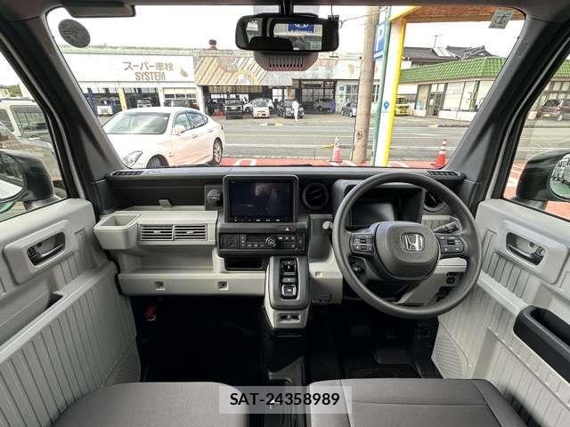 Honda N-VAN e: 2025-01 7456560-6
