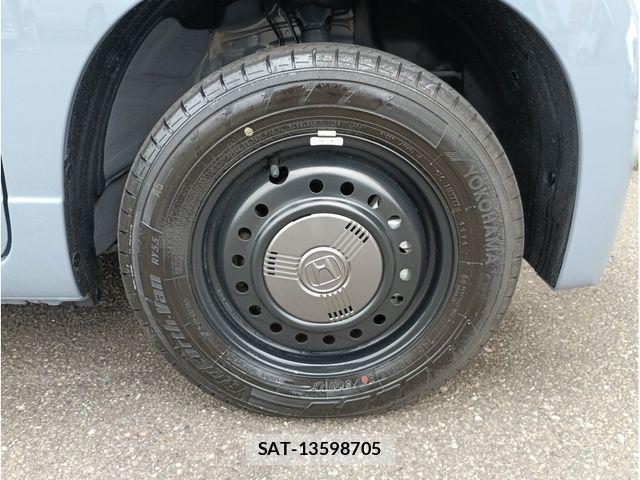 Honda N-VAN e: 2025-01 7963158-24