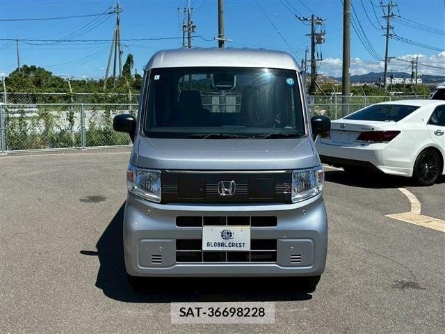 Honda N-VAN e: 2025-01 8037431-3