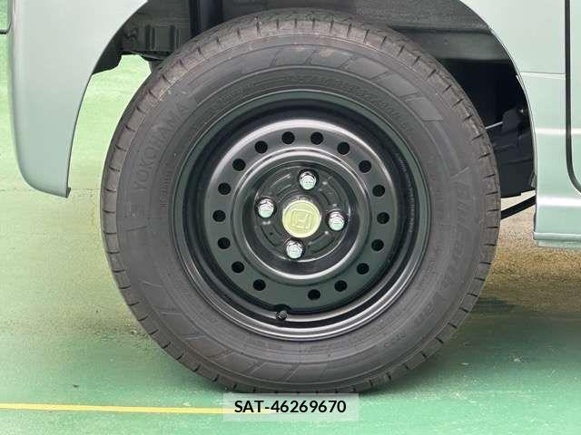 Honda N-VAN e: 2025-05 8037429-9