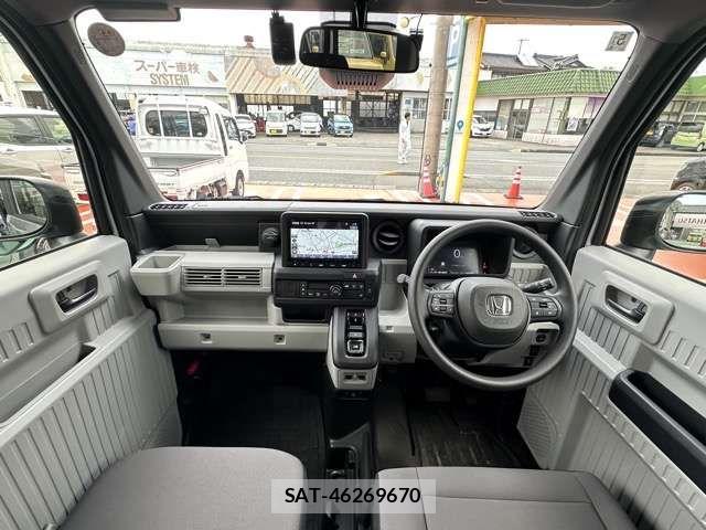 Honda N-VAN e: 2025-05 8037429-4