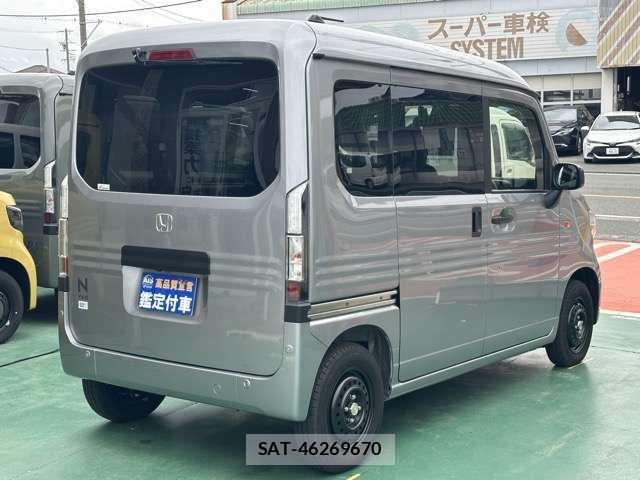 Honda N-VAN e: 2025-05 8037429-8