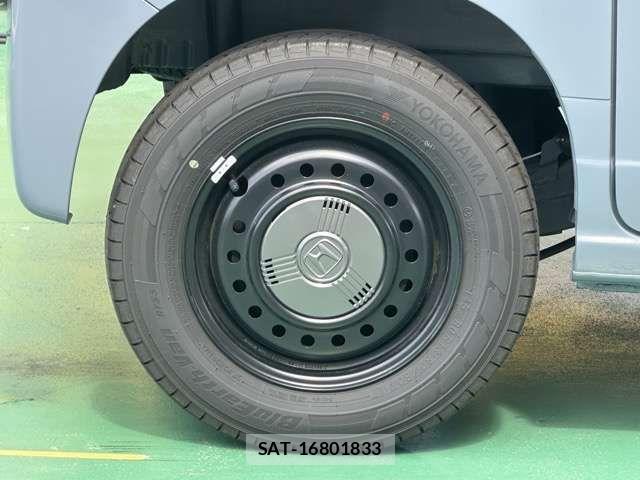 Honda N-VAN e: 2025-02 8209380-14