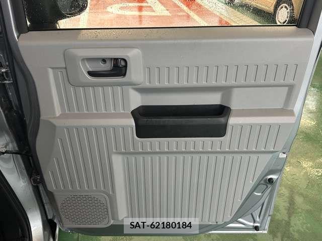Honda N-VAN e: 2025-01 8209381-14