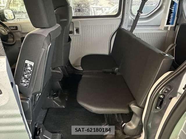Honda N-VAN e: 2025-01 8209381-6