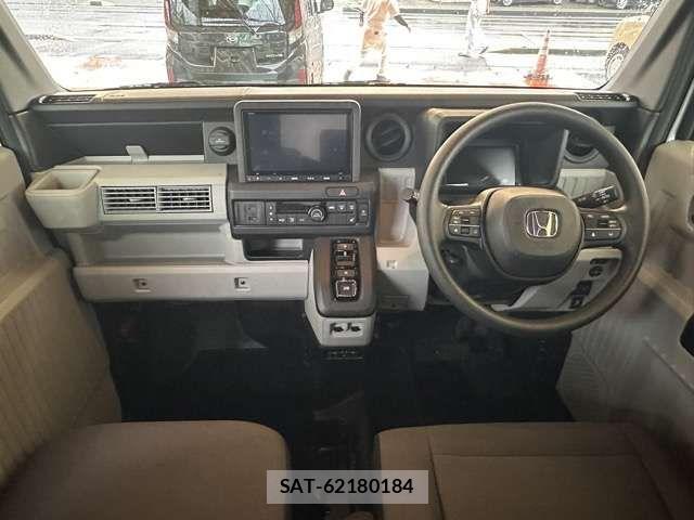Honda N-VAN e: 2025-01 8209381-7