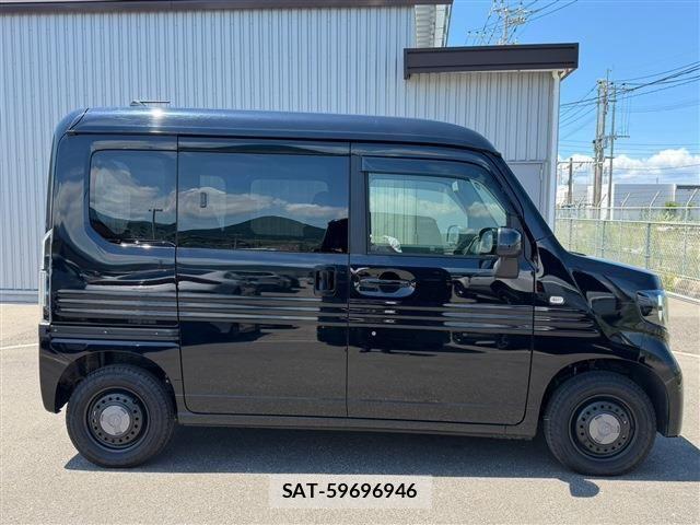 Honda N-VAN e: 2024-12 8231189-5