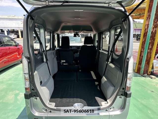 Honda N-VAN e: 2025-02 8563080-12