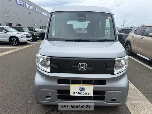 Honda N-VAN e: 2024-10 8628237-3