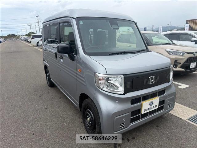 Honda N-VAN e: 2024-10 8628237-4