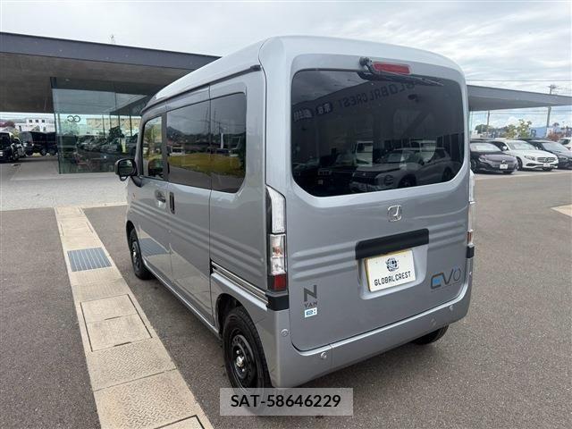 Honda N-VAN e: 2024-10 8628237-7