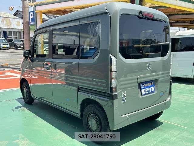 Honda N-VAN e: 2025-02 8666699-3