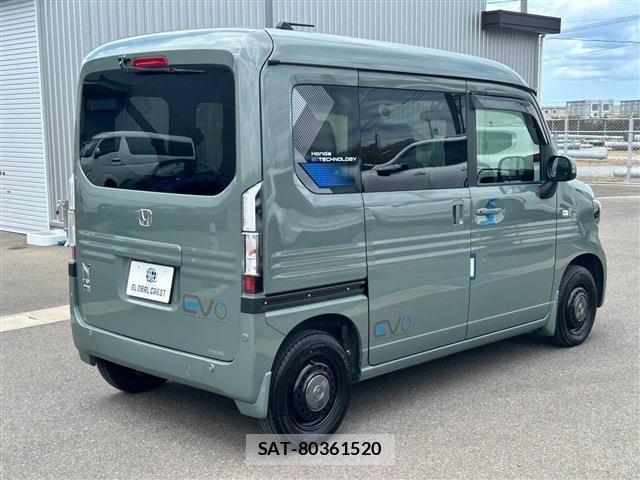 Honda N-VAN e: 2025-01 8666701-5