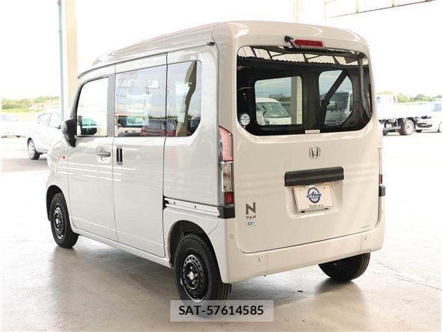 Honda N-VAN e: 2025-02 8745000-26