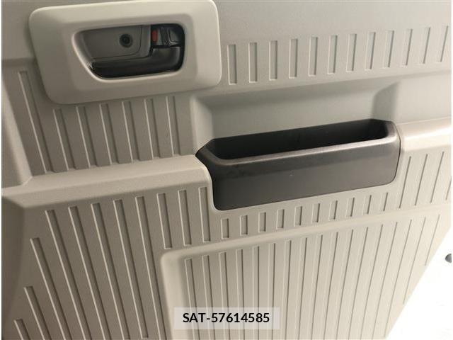 Honda N-VAN e: 2025-02 8745000-5