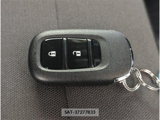 Honda N-VAN e: 2025-02 8745001-16