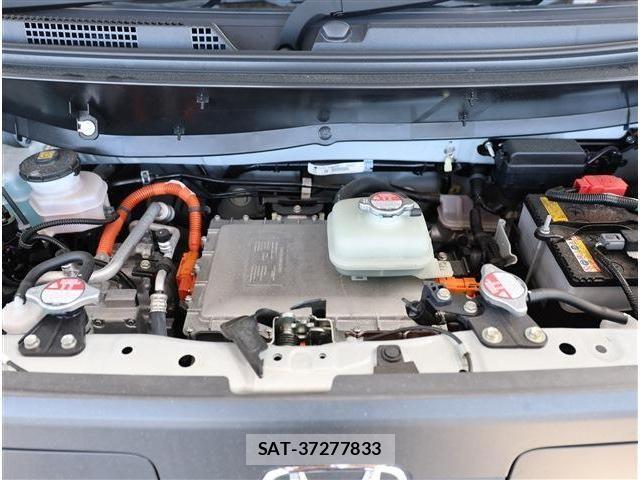 Honda N-VAN e: 2025-02 8745001-18