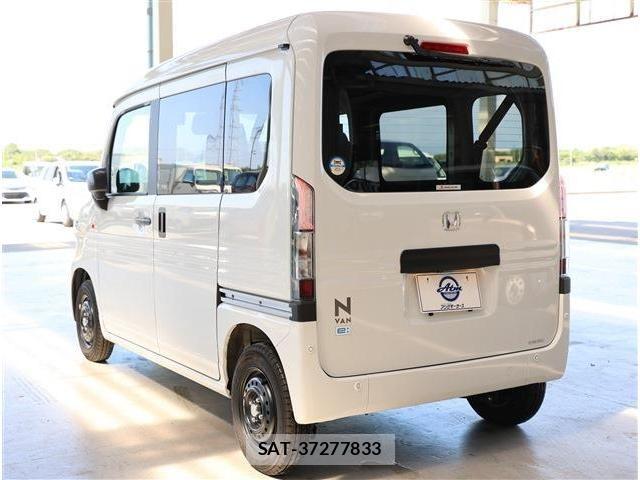 Honda N-VAN e: 2025-02 8745001-22