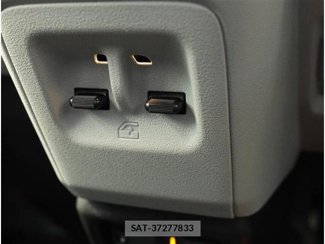 Honda N-VAN e: 2025-02 8745001-8