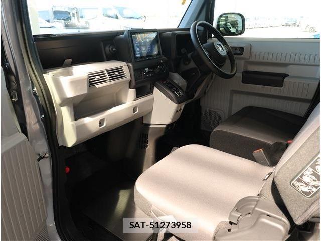 Honda N-VAN e: 2025-02 8745002-14