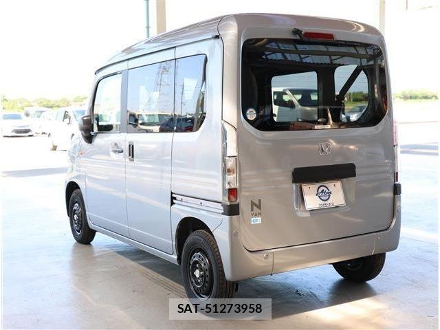 Honda N-VAN e: 2025-02 8745002-22
