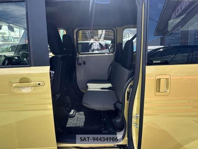 Honda N-VAN e: 2025-03 8797026-6