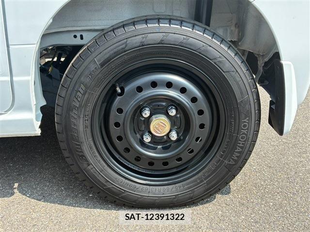 Honda N-VAN e: 2025-01 8871771-10