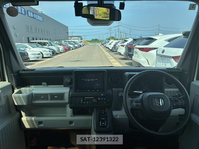 Honda N-VAN e: 2025-01 8871771-13