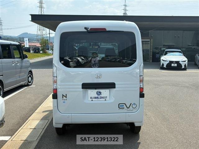Honda N-VAN e: 2025-01 8871771-6